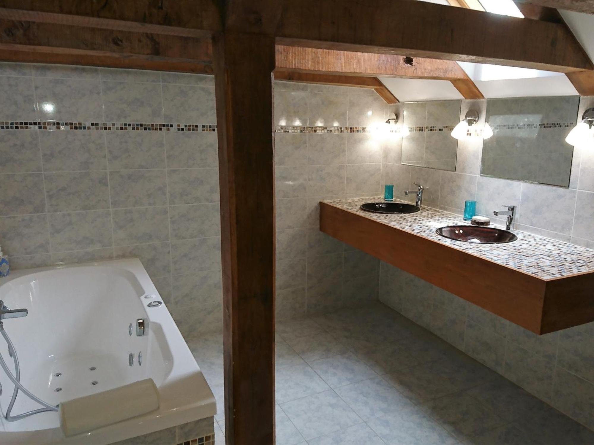 Chateau La Servayrie - Chambre D'Hotes Marcillac-Vallon 객실 사진